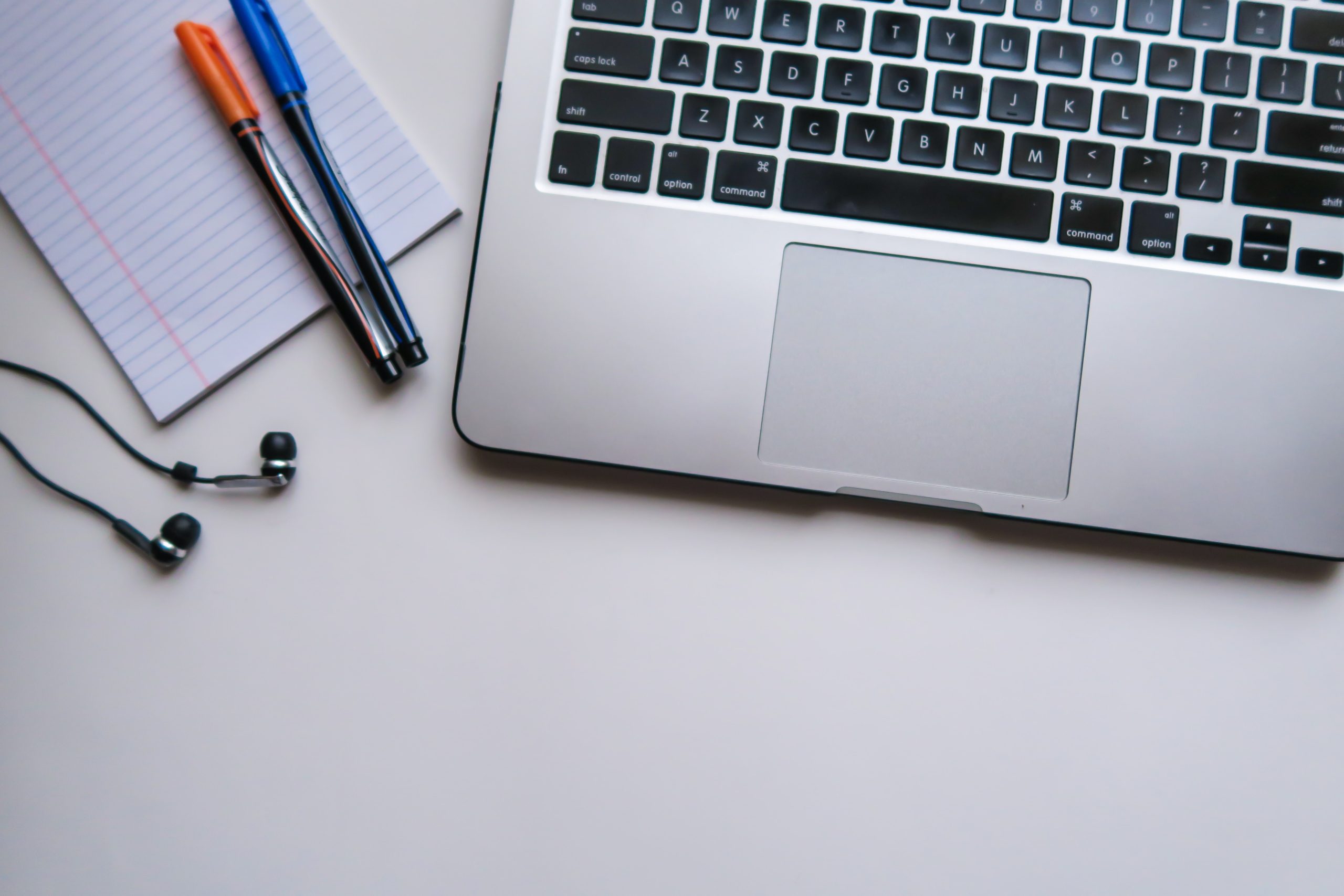 A Tool to Improve English Teachers’ Assessment Skills: The AROSE Platform