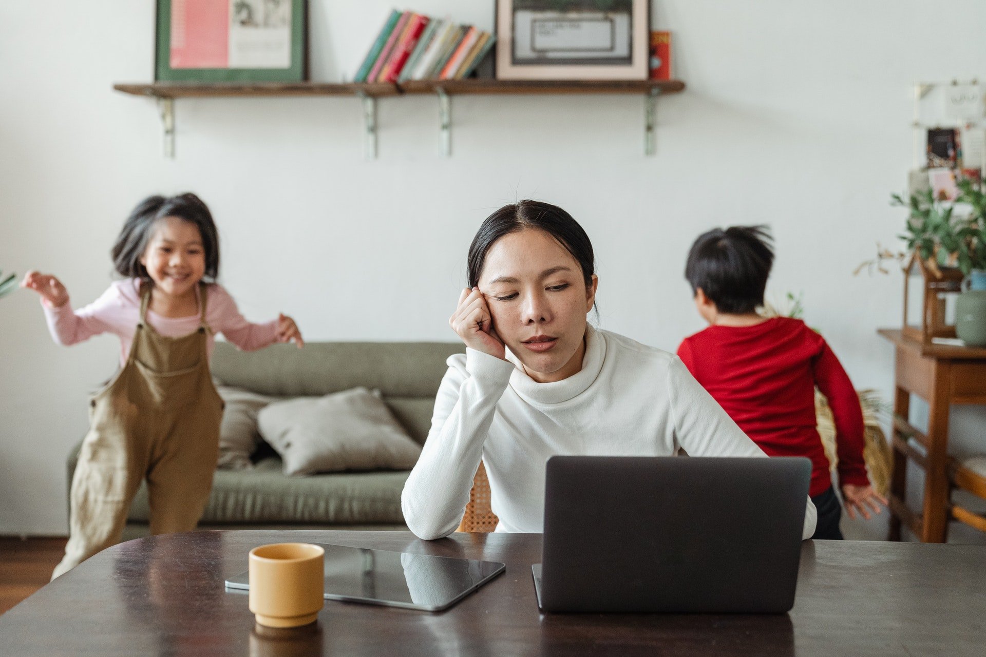Empowering Young Mothers through Art: the Need to Connect project has started