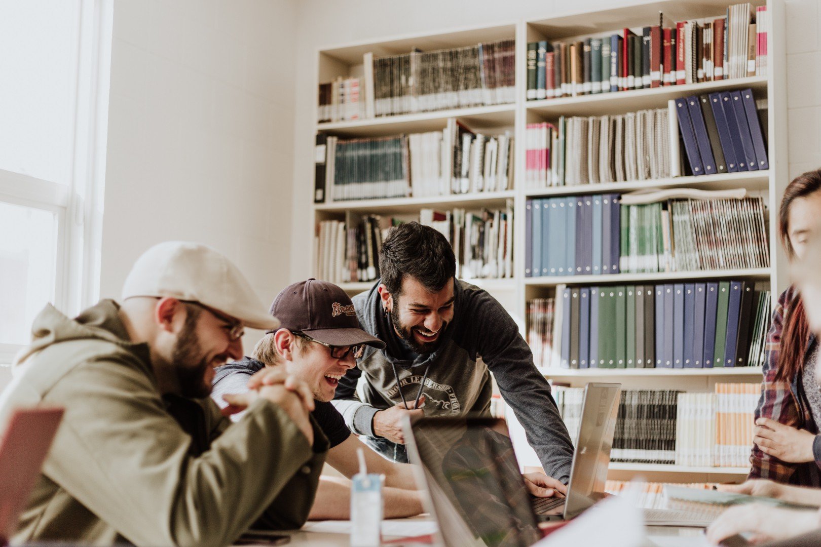 Bring your business idea to Bucharest, participate in GEA’s training course