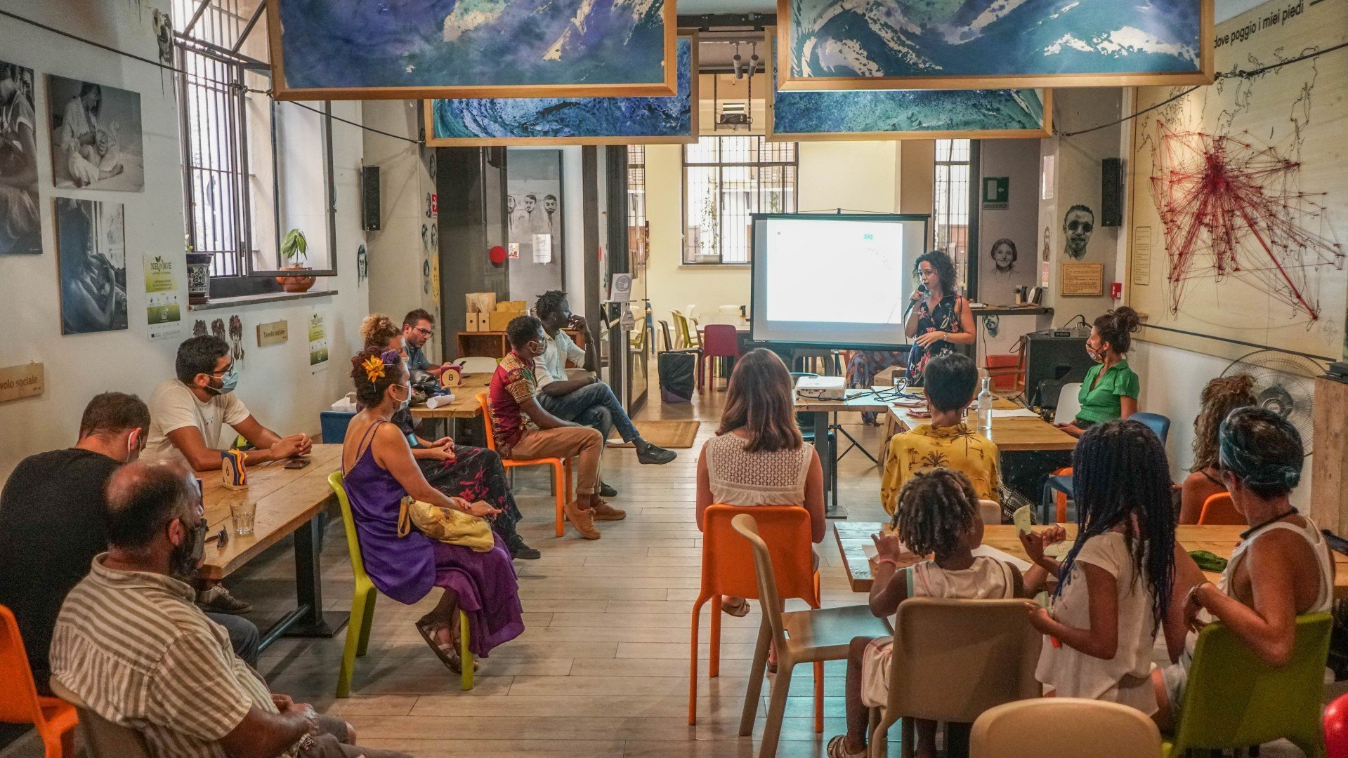 Sharing resources and experiences in the handicraft field: MyHandScraft Forum in Palermo