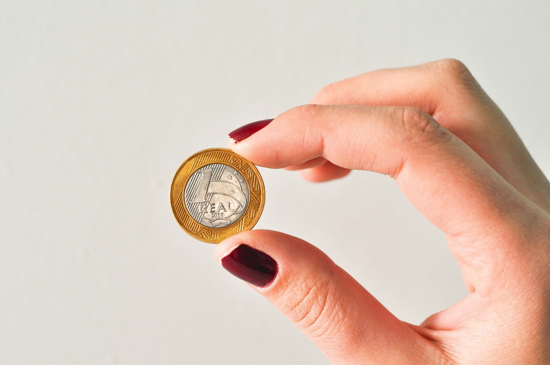 Why are young women at risk of marginalization in Europe?