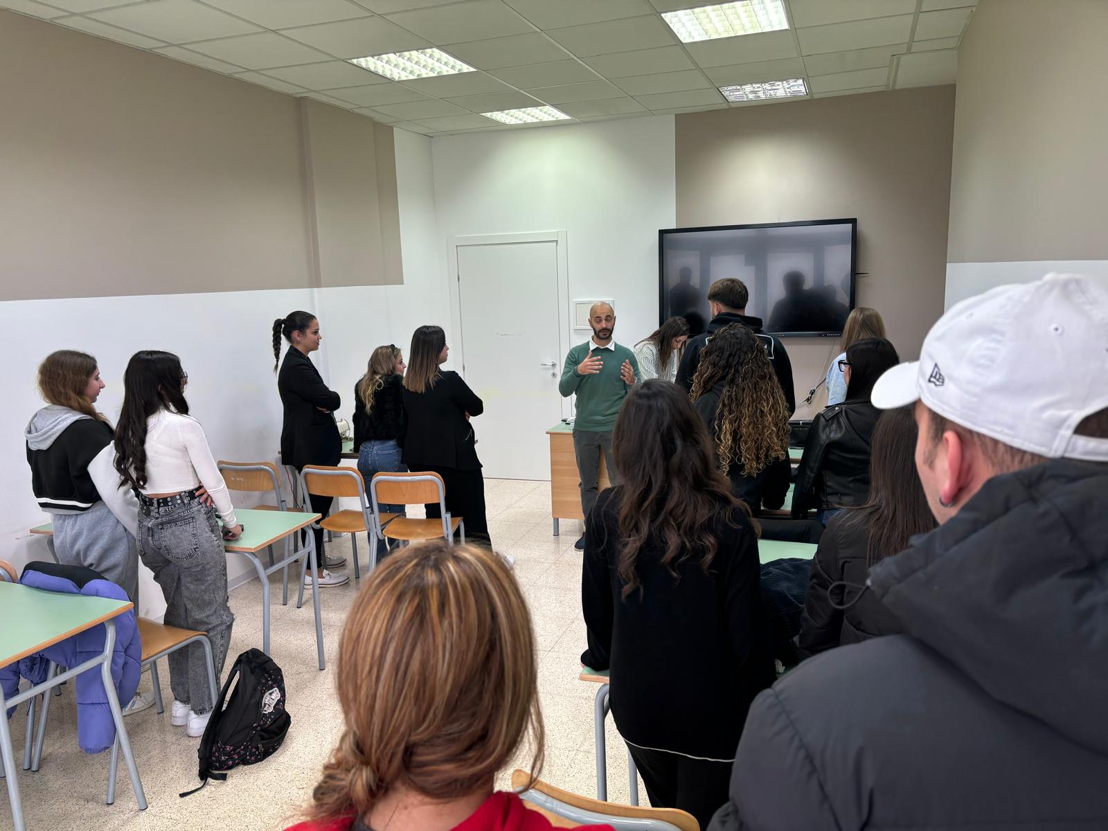 Promuovere relazioni sane: due workshop per giovani