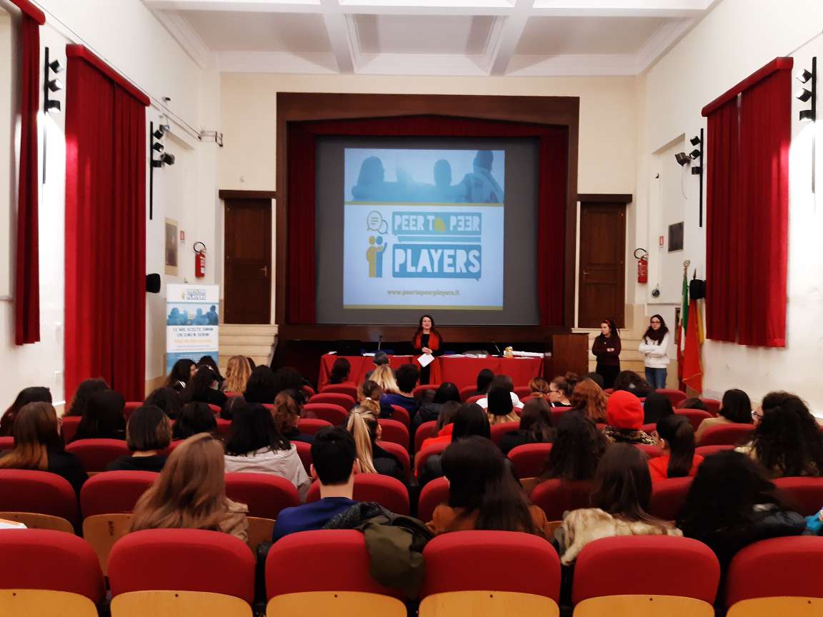 La tua vita è nelle tue mani. Fai la tua scelta: gioca con Peer to Peer Players!