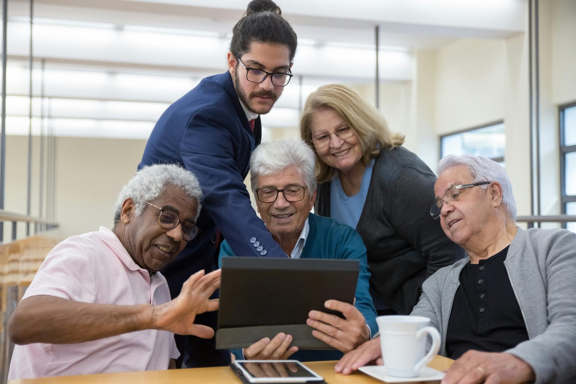 The challenge of misinformation. Helping seniors recognize fake news