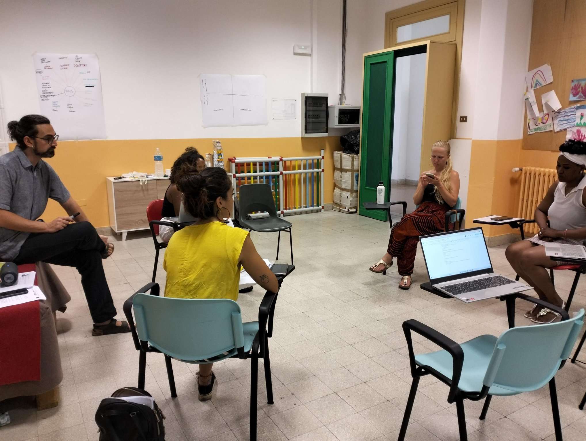Donne e ragazze più consapevoli in spazi co-creati e sicuri