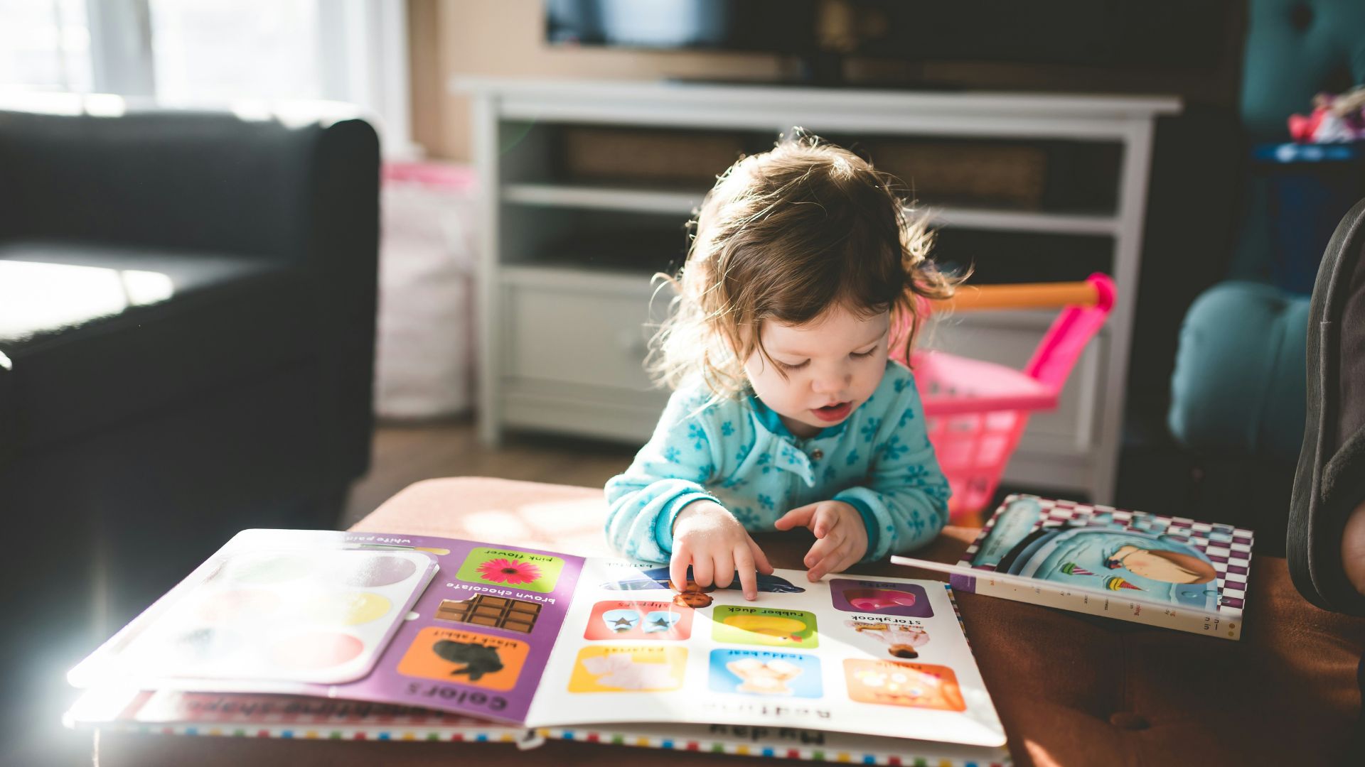 Migliora la vita dellɜ bambinɜ con la nostra ricerca sull’educazione e cura nella prima infanzia!