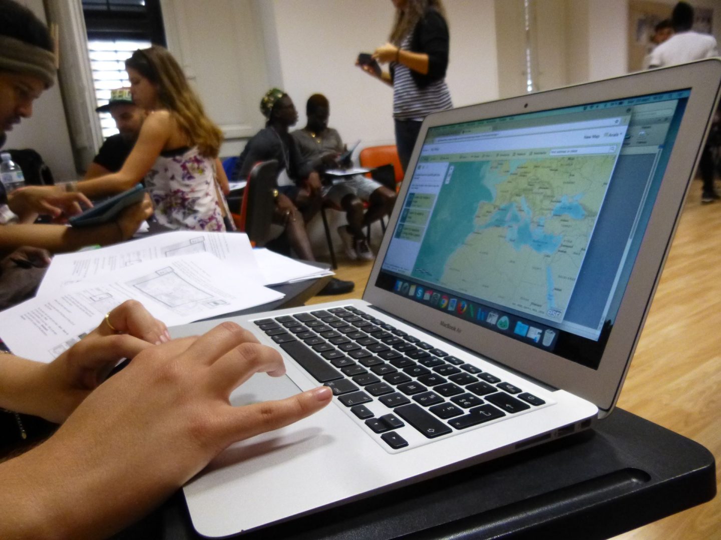 Tell your story: condividi la tua storia di vita e crea la tua Story map digitale!