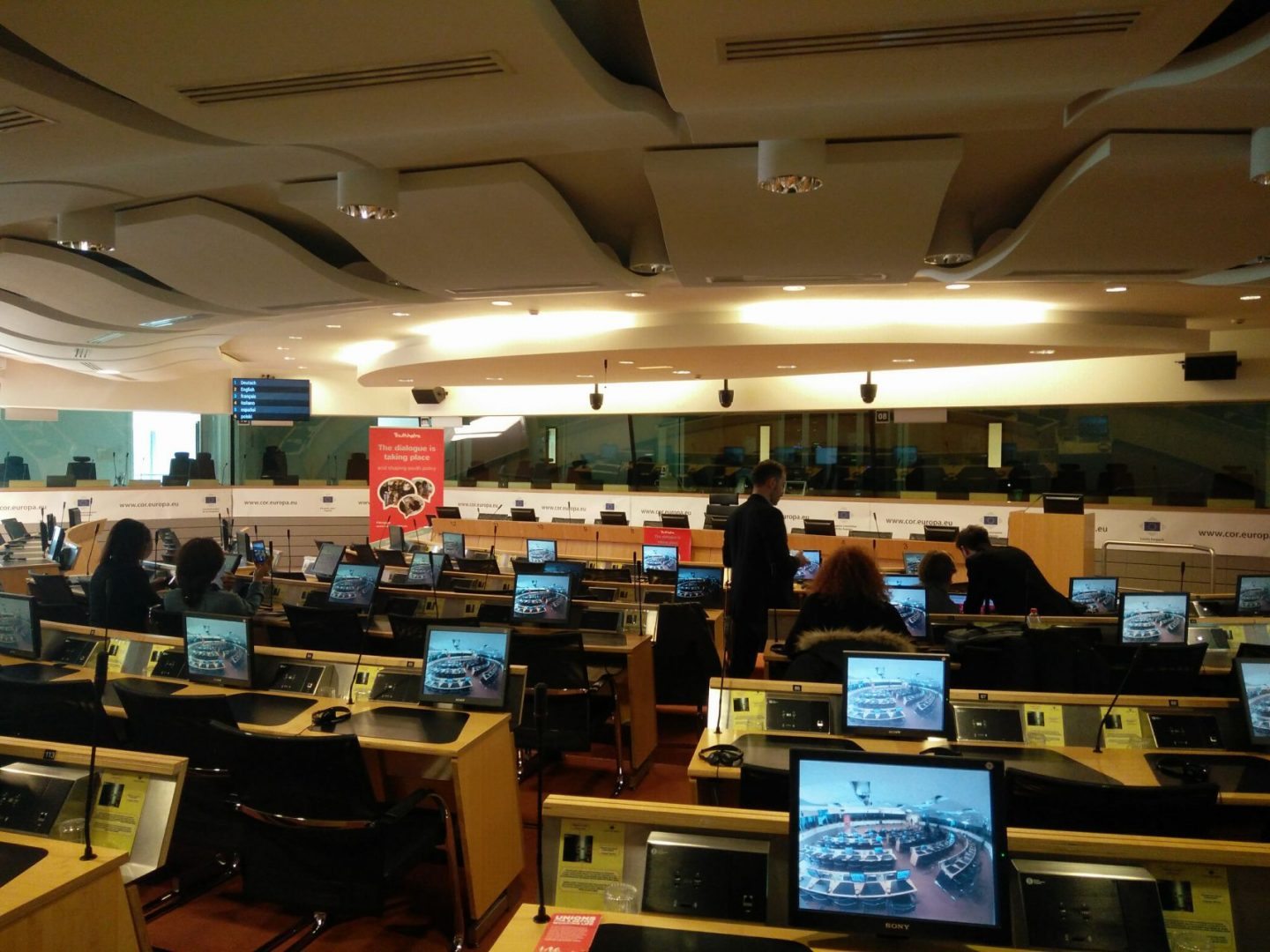 Conferenza Finale YouthMetre: Strumenti digitali per coinvolgere i giovani nel processo decisionale
